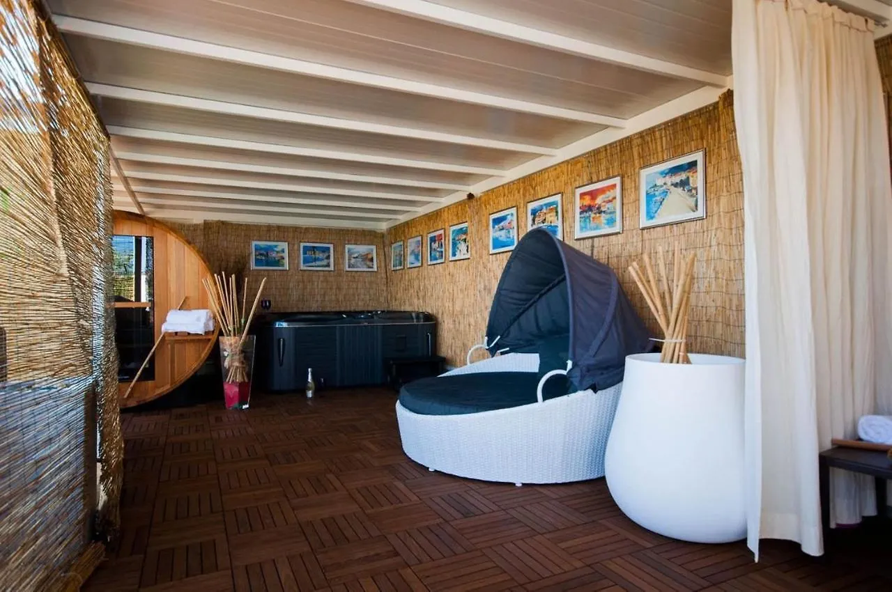 Eurocamp Mobile Homes Kastanija Novigrad